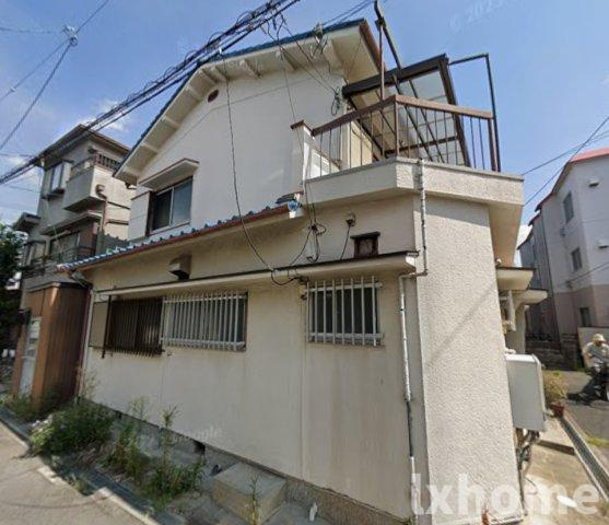 川西貸家の外観