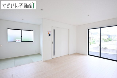 【居間・リビング】 | CRADLE GARDEN加須市南町第3　新築住宅 | ≪1号棟≫
現地(2026年7月撮影)