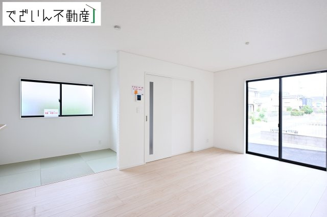 【居間・リビング】 | CRADLE GARDEN加須市南町第3　新築住宅 | ≪1号棟≫
現地(2026年7月撮影)