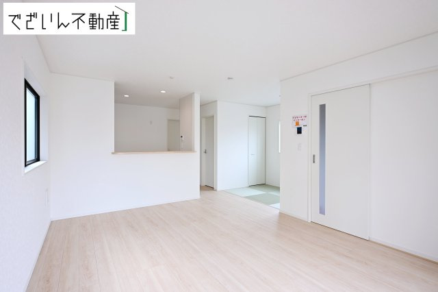 【居間・リビング】 | CRADLE GARDEN加須市南町第3　新築住宅 | ≪1号棟≫
現地(2026年7月撮影)