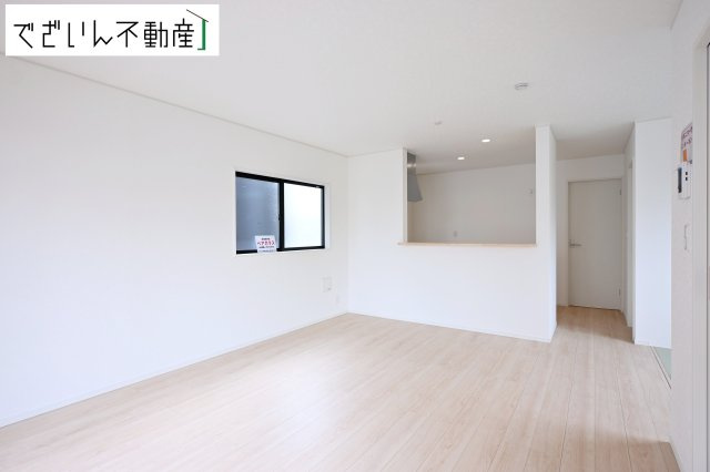 【居間・リビング】 | CRADLE GARDEN加須市南町第3　新築住宅 | ≪1号棟≫
現地(2026年7月撮影)
