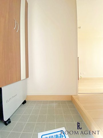 ヒールコートⅡの玄関