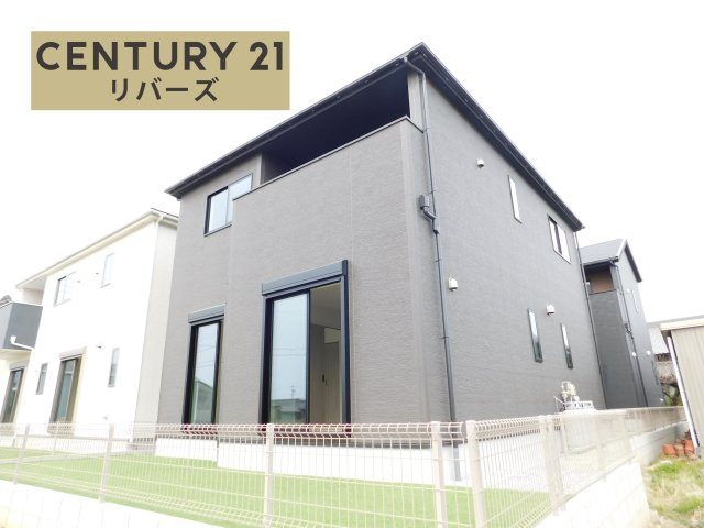 愛西市大井町浦田面の新築一戸建の庭|◇庭◇　　南面に人工芝の庭付き♪