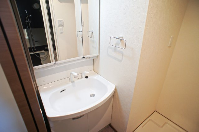 サヴォイクラウドスケープ　11階の洗面所|別号室のものです。現状優先になります。