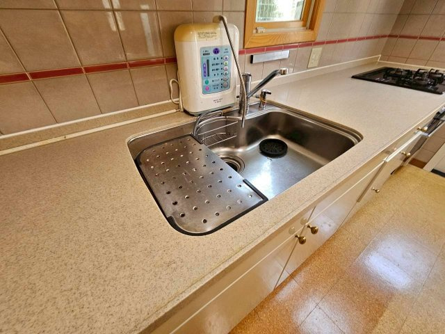 芦屋市翠ヶ丘町戸建のキッチン
