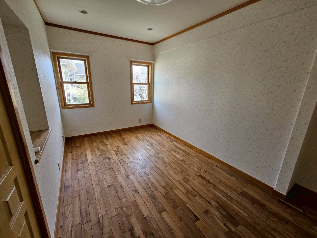 芦屋市翠ヶ丘町戸建の居間・リビング