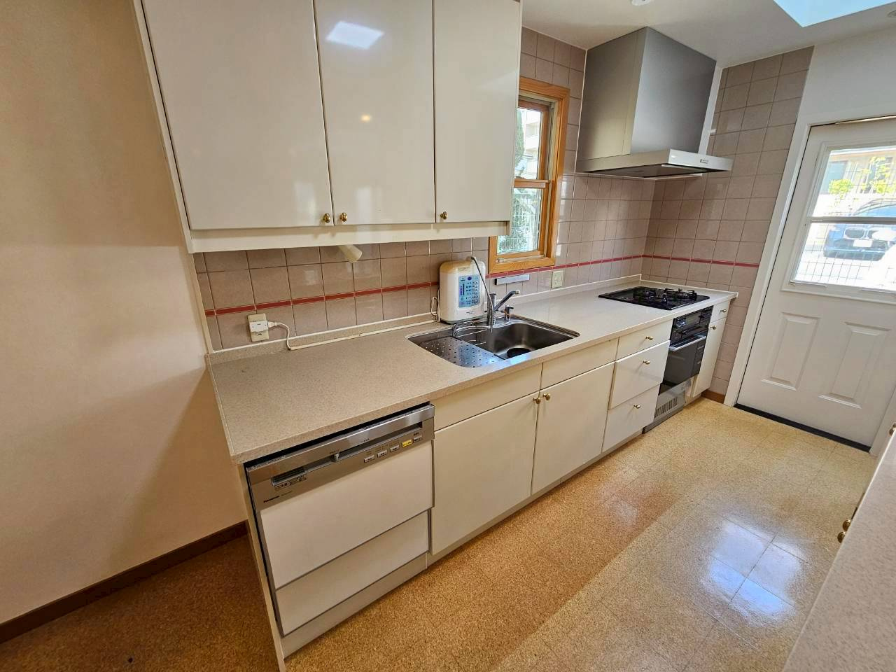 芦屋市翠ヶ丘町戸建のキッチン