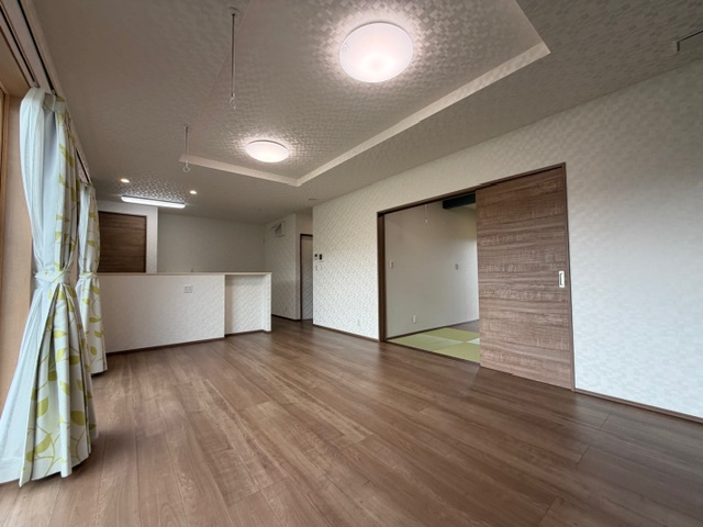 都城市豊満町の中古一戸建の居間・リビング