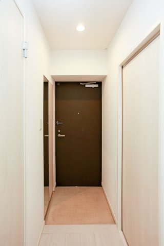サヴォイラクアティック　3階の玄関|別号室のものです。現状優先になります。