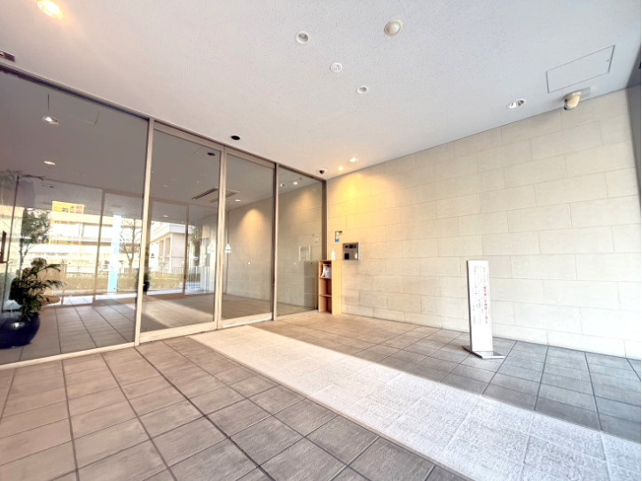 キャピタルガーデン東大島ソレア　7階　リ　フォーム済のエントランス