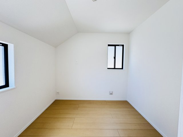 松戸市小金原８丁目新築戸建【貝の花小学校:徒歩2分】の洋室|4.5帖洋室
