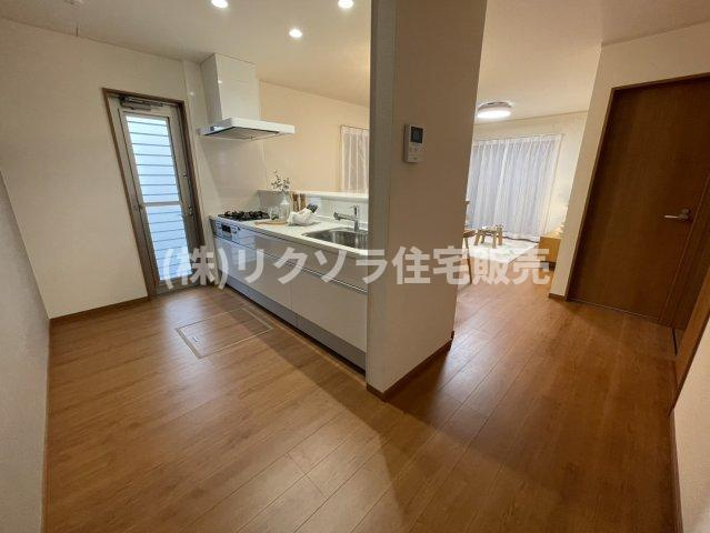 北中振4丁目　中古一戸建てのダイニング|LDK16.25帖
■物件内覧・資金計画相談・住宅ローン相談、リフォーム相談、お問合せ受付中■
※当日・翌日のご内覧、ご相談はお電話でのお問合せがスムーズです！