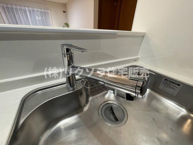 北中振4丁目　中古一戸建ての設備|浄水器付き水栓
■物件内覧・資金計画相談・住宅ローン相談、リフォーム相談、お問合せ受付中■
※当日・翌日のご内覧、ご相談はお電話でのお問合せがスムーズです！