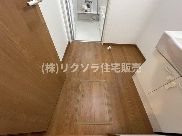 北中振4丁目　中古一戸建ての脱衣所|■物件内覧・資金計画相談・住宅ローン相談、リフォーム相談、お問合せ受付中■
※当日・翌日のご内覧、ご相談はお電話でのお問合せがスムーズです！