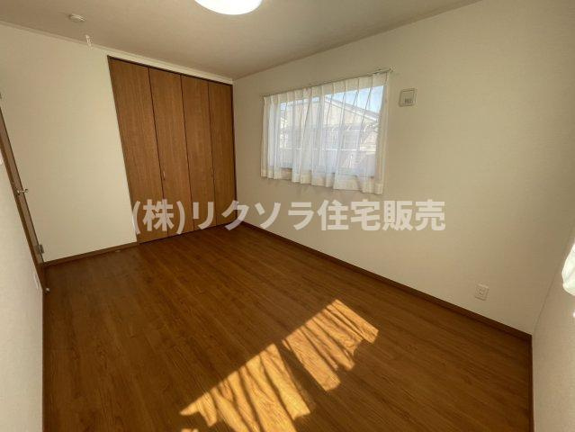 北中振4丁目　中古一戸建ての洋室|洋室7.5帖
■物件内覧・資金計画相談・住宅ローン相談、リフォーム相談、お問合せ受付中■
※当日・翌日のご内覧、ご相談はお電話でのお問合せがスムーズです！