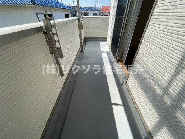 北中振4丁目　中古一戸建てのバルコニー|■物件内覧・資金計画相談・住宅ローン相談、リフォーム相談、お問合せ受付中■
※当日・翌日のご内覧、ご相談はお電話でのお問合せがスムーズです！