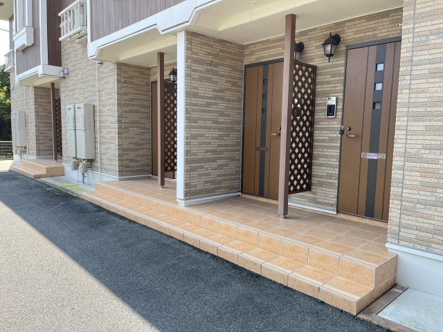 ＲＥＩＷＡ　Ⅱのエントランス