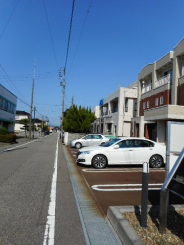 ＥＤＩ　Ｍ－１の駐車場