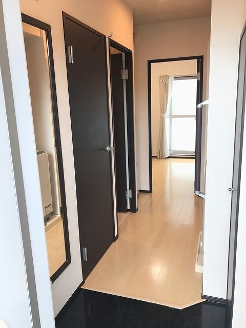 クレイノノーヴェ　テラスの玄関