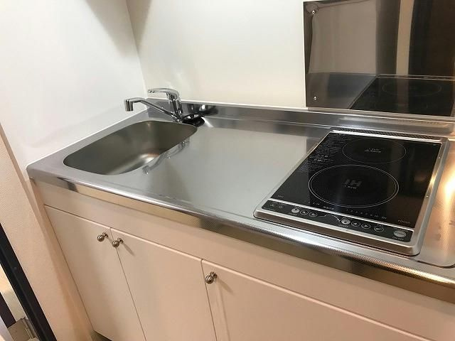 クレイノノーヴェ　テラスのキッチン