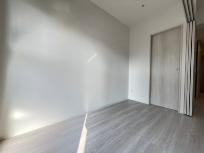 【洋室】 | コンフォリア・リヴ北浜平野町