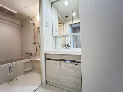 【独立洗面台】 | コンフォリア・リヴ北浜平野町