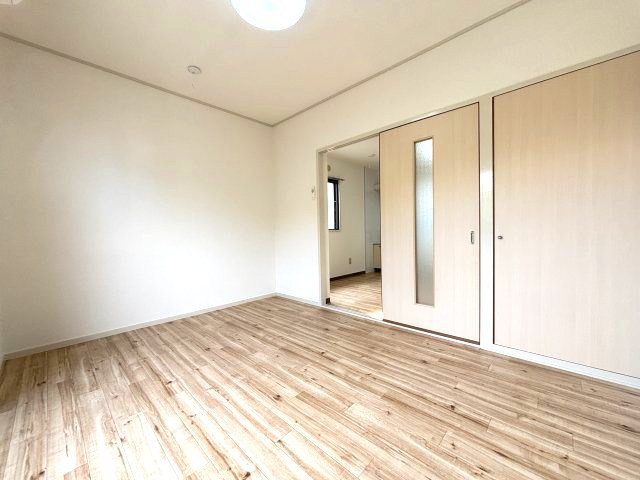 クローバーハイツ喜志の洋室