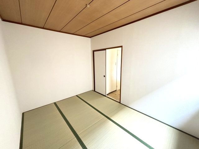 クローバーハイツ喜志の和室