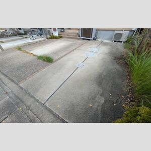 石仏町長北屋敷戸建の駐車場