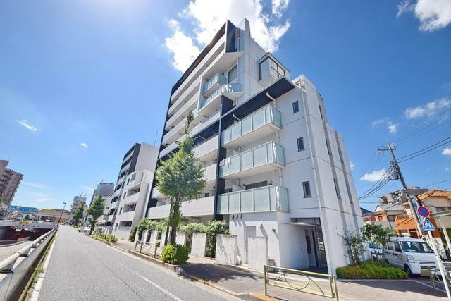 カスタリア用賀の外観|鉄筋コンクリート造・総戸数は45戸です。