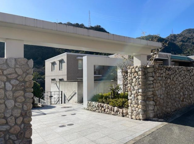 アーバンビュー芦屋山手A棟の外観|阪急芦屋川駅徒歩13分　オール電化マンション