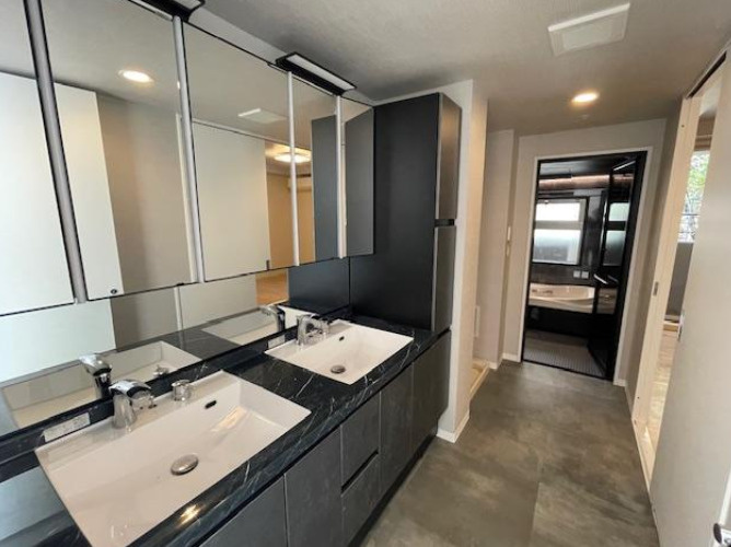 アーバンビュー芦屋山手A棟の洗面所|ディルアルボール洗面台