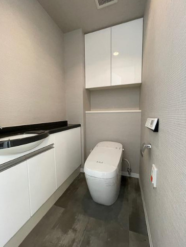 アーバンビュー芦屋山手A棟のトイレ|タンクレストイレ