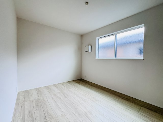 柏市高田新築戸建【高田小学校:徒歩5分】の子供部屋|6.5帖洋室