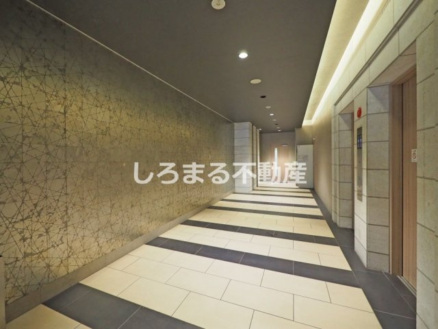 プランドール北浜のロビー