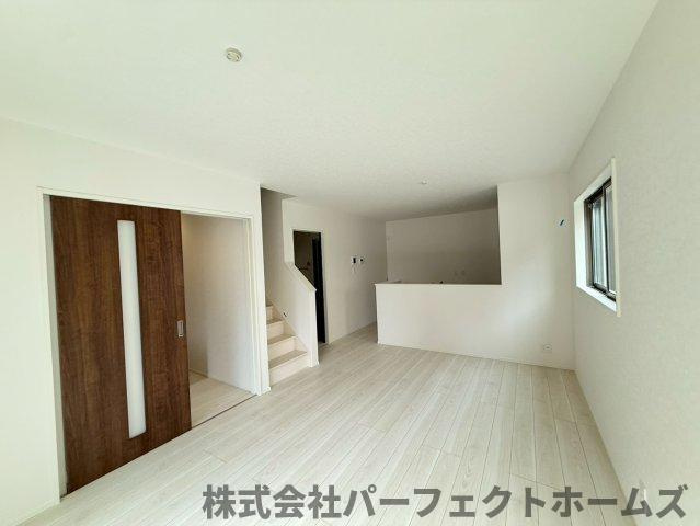 【居間・リビング】の画像