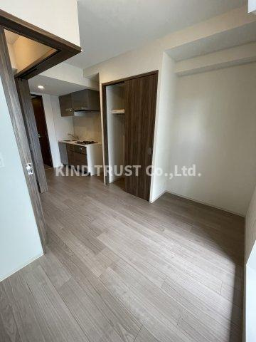 コンフォリア・リヴ南森町Qの居間・リビング|使いやすいリビングです