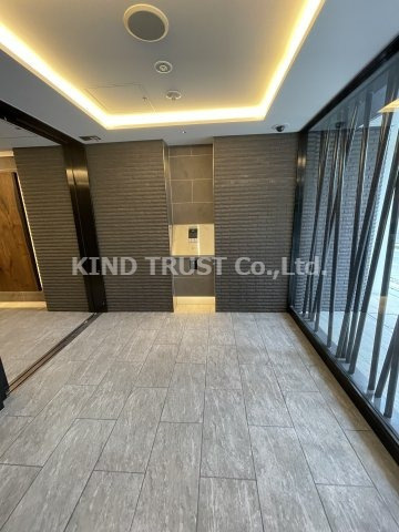 コンフォリア・リヴ南森町Qのロビー|ロビーです