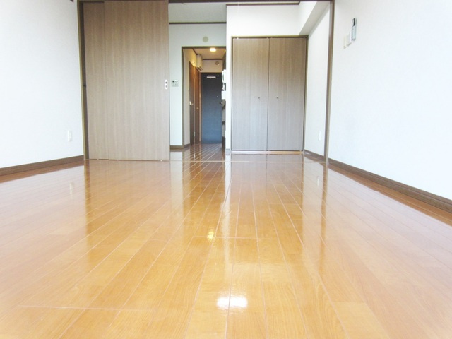 ベルク田端の寝室|とても広々とした印象です☆