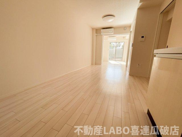 アイリスの内装