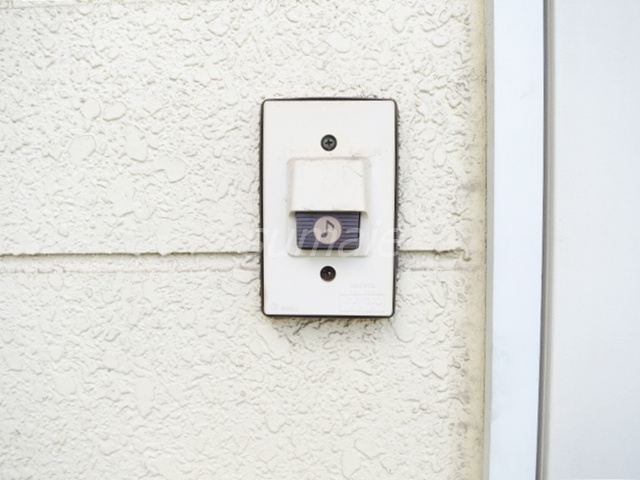 ハイツエミールのセキュリティ|玄関チャイムです