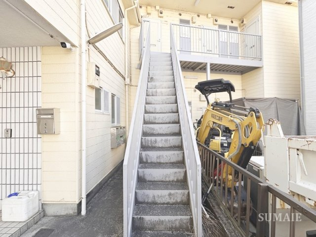 ハイツエミールのその他共用部分|こちらがエントランスです♪