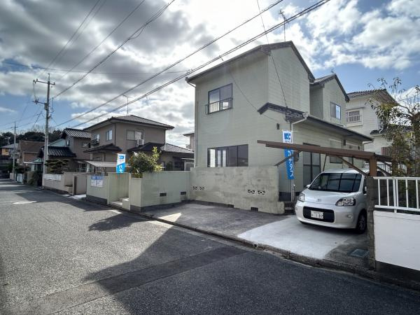 【前面道路含む現地写真】