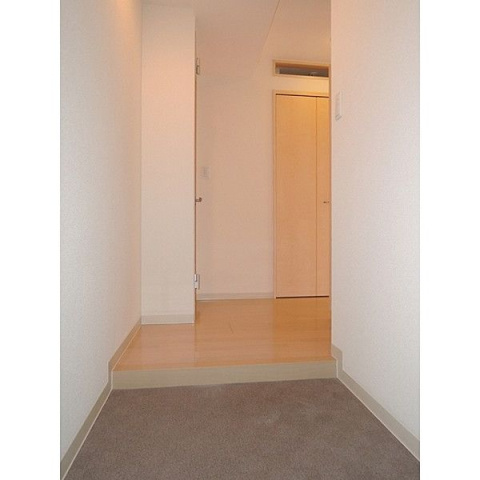 レディアントイワイダの玄関