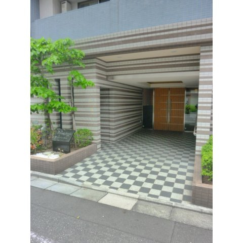 レディアントイワイダのエントランス