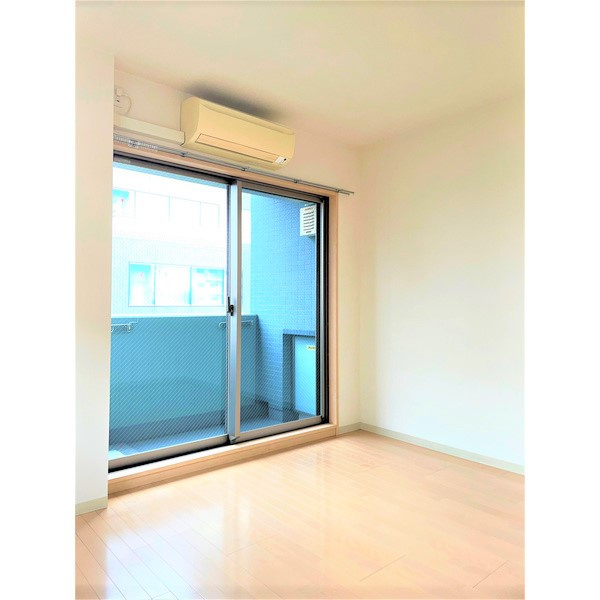 レディアントイワイダの寝室