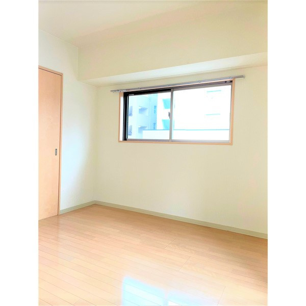 レディアントイワイダの寝室