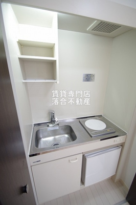 【キッチン】 | Maple East＆West（メイプルイーストアンドウエスト） | IHコンロ付き