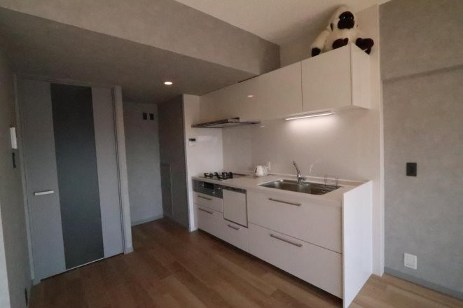 枚方ハイツ7号棟のキッチン|システムキッチン　食器洗い乾燥機
■物件内覧・資金計画相談・住宅ローン相談、リフォーム相談、お問合せ受付中■
※当日・翌日のご内覧、ご相談はお電話でのお問合せがスムーズです！