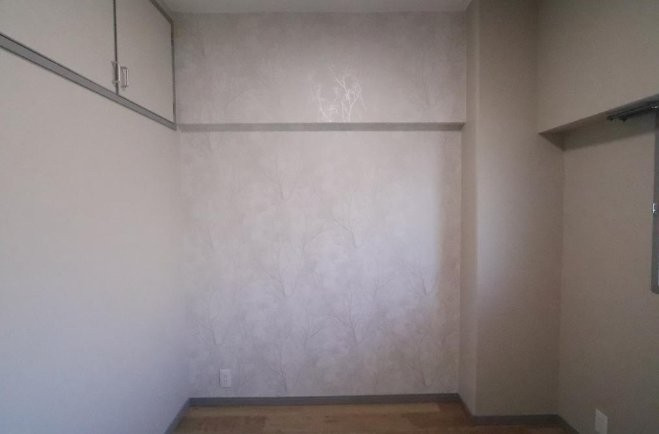 枚方ハイツ7号棟の洋室|和室4.2帖
■物件内覧・資金計画相談・住宅ローン相談、リフォーム相談、お問合せ受付中■
※当日・翌日のご内覧、ご相談はお電話でのお問合せがスムーズです！